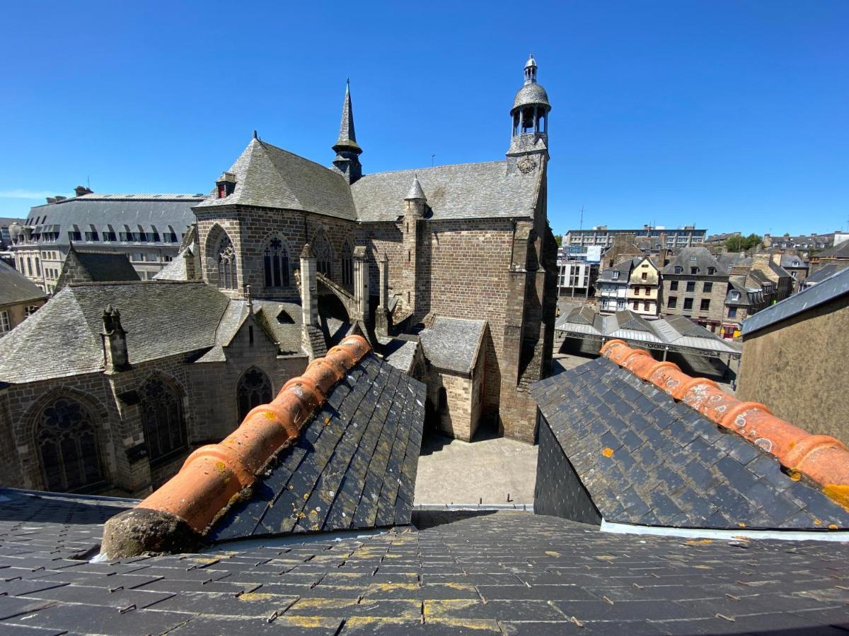 Marie Et Brieuc _ Duplex Lumineux Colore Atypique Face Cathedrale 圣布里厄 外观 照片