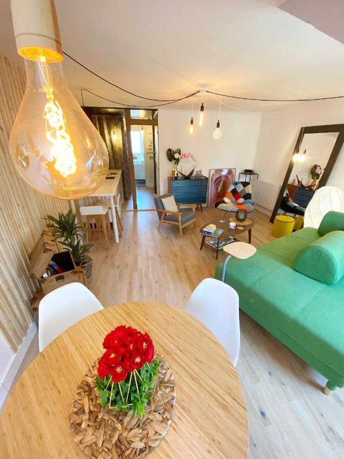Marie Et Brieuc _ Duplex Lumineux Colore Atypique Face Cathedrale 圣布里厄 外观 照片