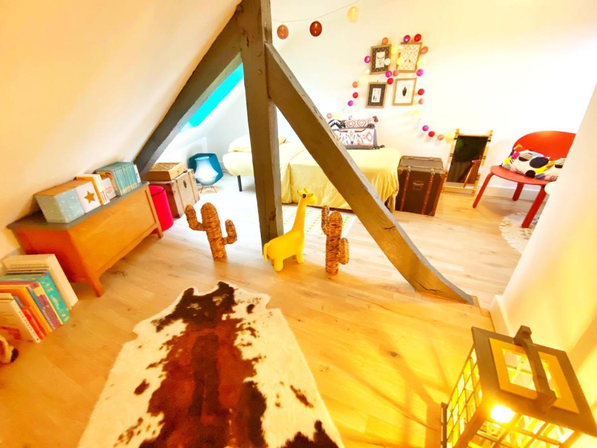 Marie Et Brieuc _ Duplex Lumineux Colore Atypique Face Cathedrale 圣布里厄 外观 照片